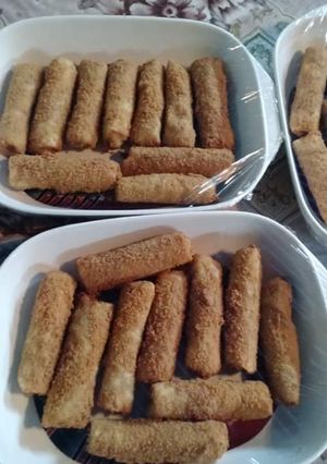 A picture of Spring rolls.