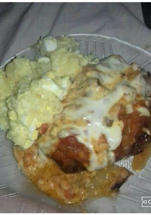 Una foto de Tapa de nalga a la pizza con ensalada de papa y huevo