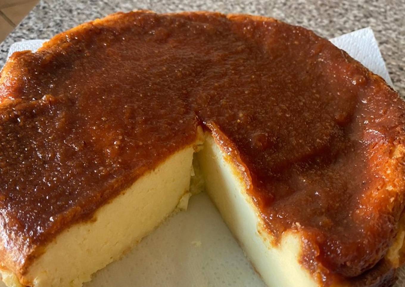 Baked Manchego cheesecake with a membrillo topping
