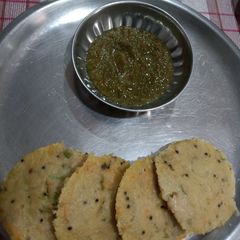 A picture of Oats idli.