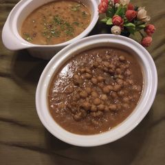 A picture of Alu & cholay ka salan.
