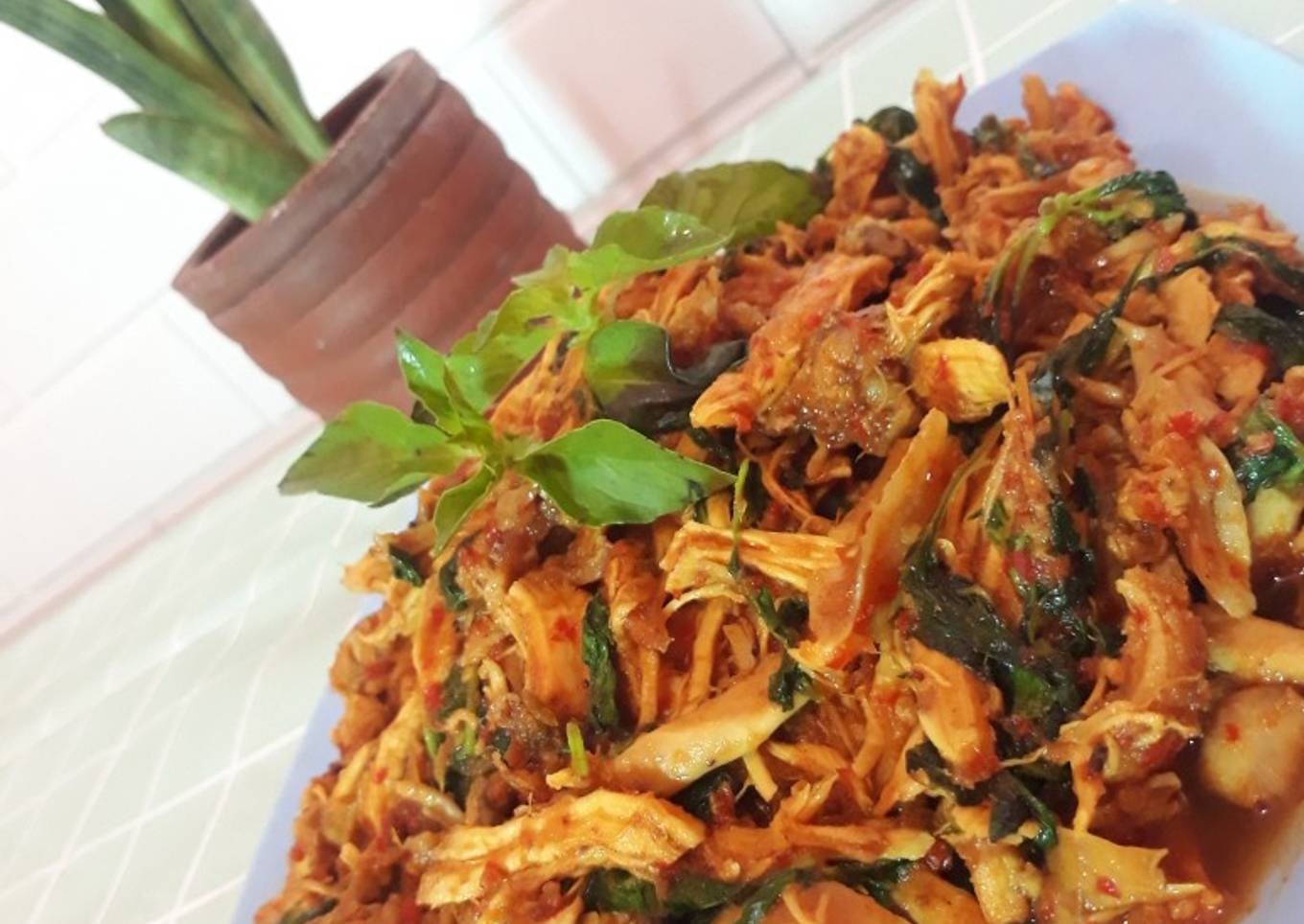 Ayam suir kemangi bumbu bali