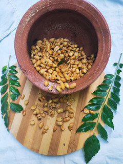 A picture of Roasted Spicy Peanuts 🥜🥜.