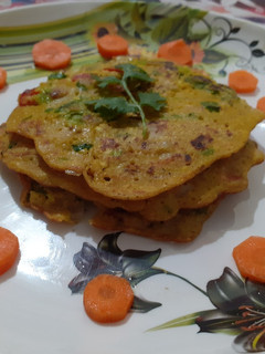 ஓட்ஸ் பாசிப்பருப்பு சில்லா (Oats paasiparuppu silla recipe in tamil) செய்முறை முக்கிய புகைப்படம்
