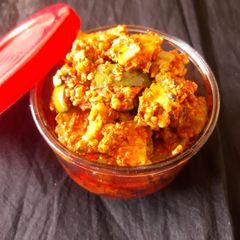 A picture of Mango pickle.