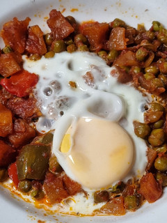 Una foto de Huevos a la flamenca