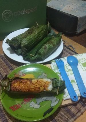 Foto resep Nasi Bakar Merah Putih Ayam Pedas