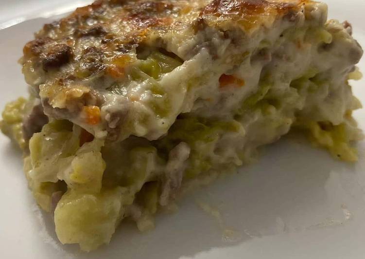 Ricetta Sformato di verza con besciamella e ragù bianco di vitello di