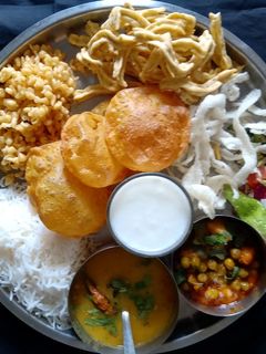 ગુજરાતી થાળી રેસીપી મુખ્ય ફોટો