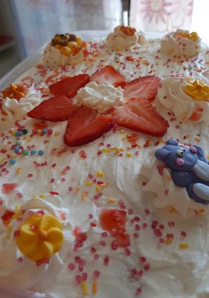 O poză a rețetei Tiramisu cu fructe fără ou.