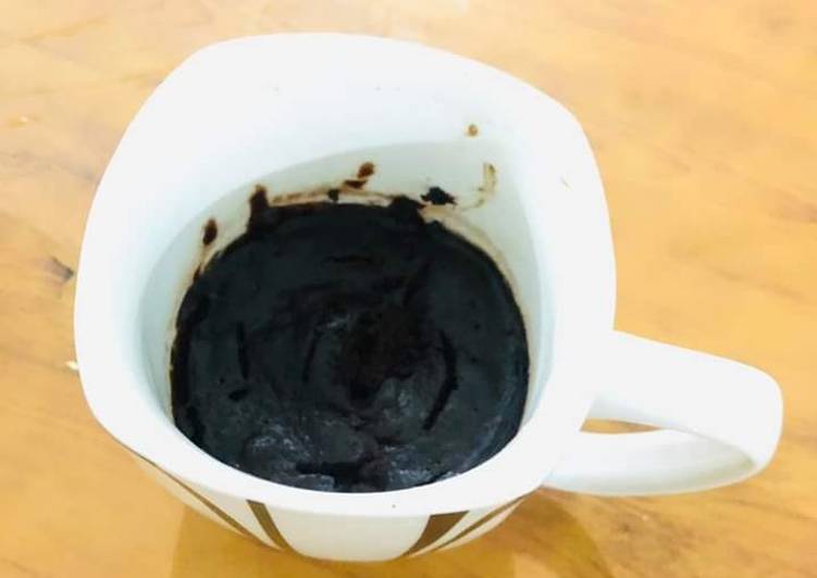 Step-by-Step Guide to Prepare Quick Chocolate Mug Cake in Microwave
