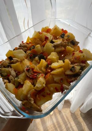 Glutén, tej, tojás, szójamentes Zöldséges csirke krumplival recept fotója