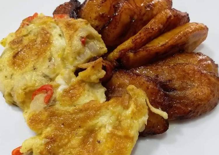Recipe of Super Quick Fried plaintain and fried egg