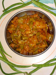 ગુવાર ઢૉકળી નું શાક(gavar dhokali nu saak in Gujarati) રેસીપી મુખ્ય ફોટો
