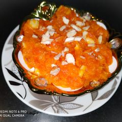 A picture of Papaya Halwa.