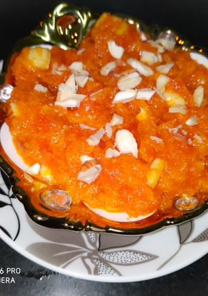 A picture of Papaya Halwa.
