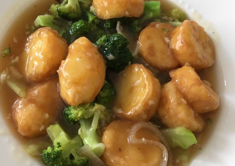 Rahasia Menghidangkan Tofu goreng cah Brokoli Kekinian