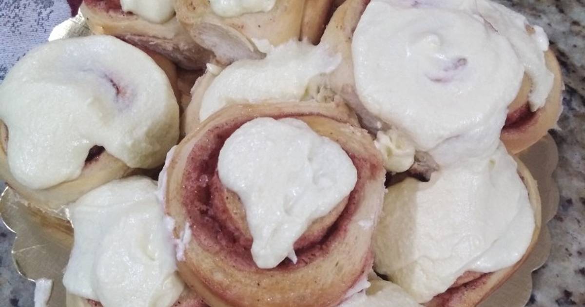 Roles de canela y glaseado de queso crema Receta de Lilibeth Linares