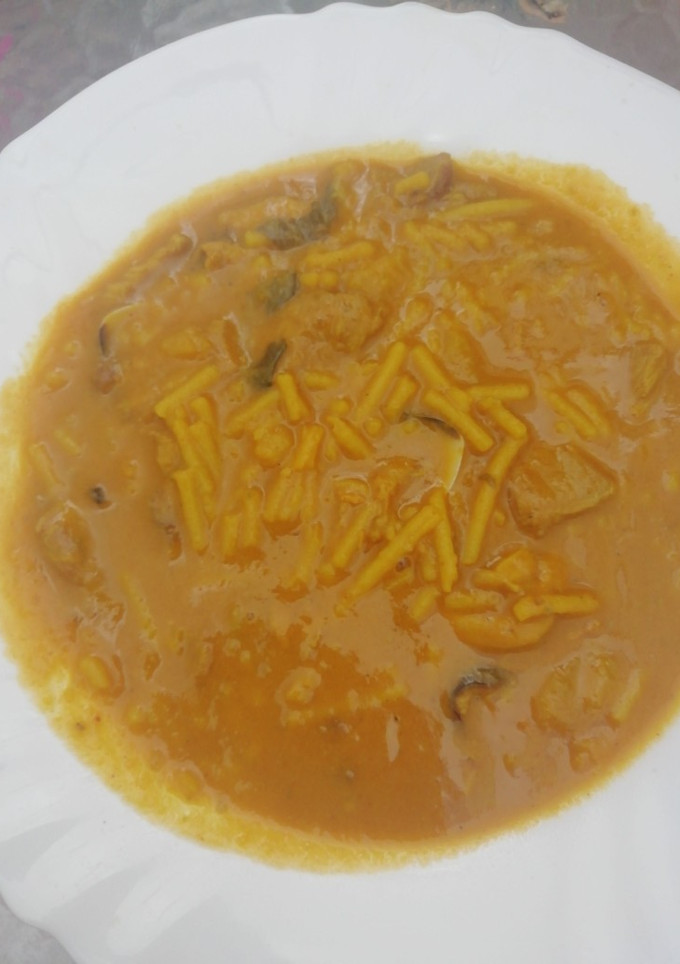 Una foto de Cazuela de fideos mar y montaña