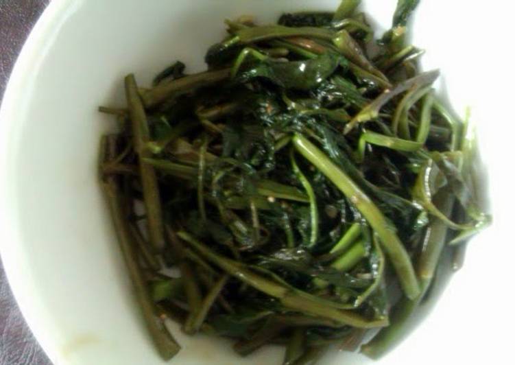 Simple Way to Prepare Homemade morning glory in oyster sauce
