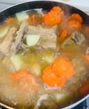 Xương heo hầm rau củ