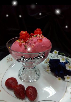 صورة لوصفة ايس كريم بالفراوله 🍧🍦🍓
