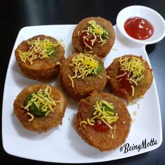 Sev Puri Bomb A picture of Sev Puri Bomb.