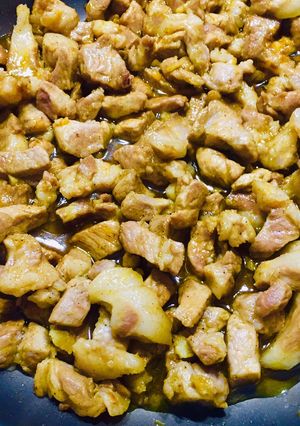 Hình của món Nạc dăm xào tỏi ngũ vị hương.
