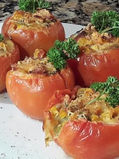 Una foto de Tomates rellenos