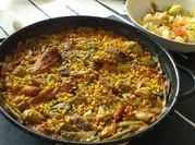 Una foto de arroz ancho