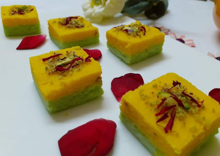 Recipe of Homemade Two layered kesar pista sandesh