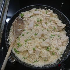 A picture of Chicken rissotto.