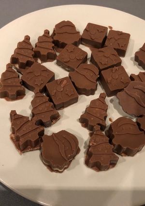 Une photo de Chocolats maison type schoko bons