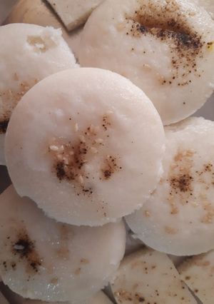 ઈડલી (Idli Recipe in Gujarati) રેસીપી મુખ્ય ફોટો