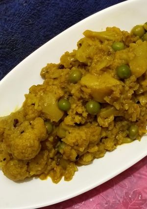 চাল ফুলকপি(chal phulkopi recipe in Bengali) রেসিপির প্রধান ছবি