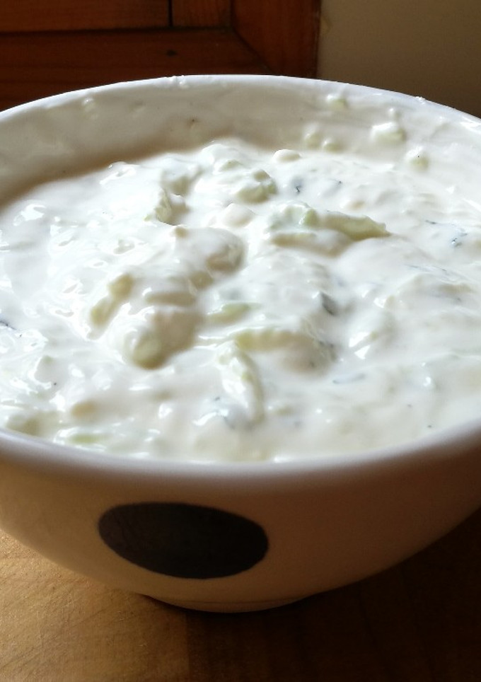 Una foto de Tzatziki griego