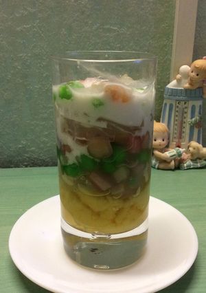 Hình của món Chè sương sa hạt lựu.