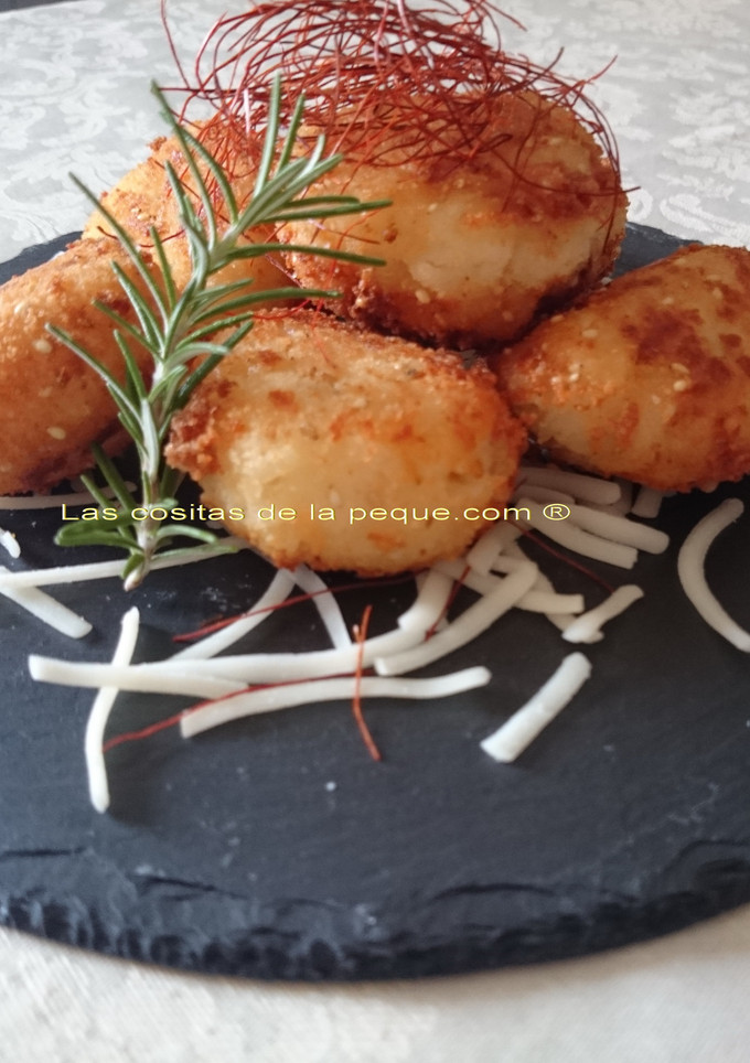 Una foto de Bocaditos de arroz y queso 