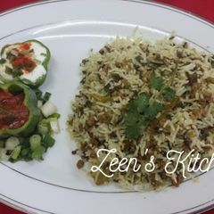 A picture of Spring Onion Kheema Biryani.