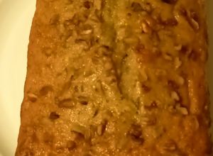 Una foto de Pan de plátano con nuez y mantequilla 😋