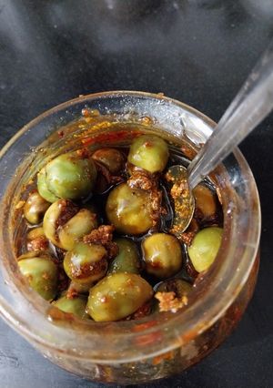 A picture of Gumberry pickle.