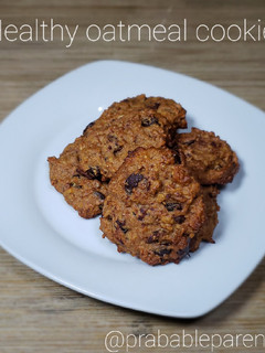 A picture of Healthy oatmeal cookies.