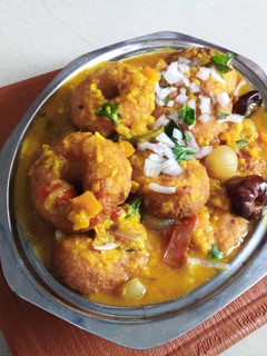 சாம்பார் வடை (Sambar vadai recipe in tamil) செய்முறை முக்கிய புகைப்படம்