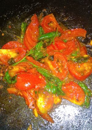 A picture of Tawa fry tomato.