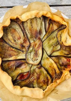 Une photo de Tarte à l'Aubergine&Tomate cerise