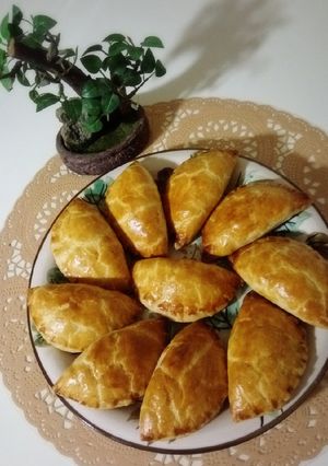 Une photo de Chaussons farcis salés 🍋