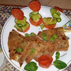 A picture of Potato cheese paratha.