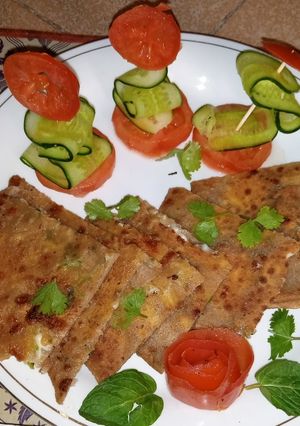 A picture of Potato cheese paratha.