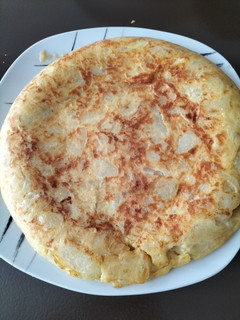 Una foto de Tortilla de patatas 🥚🥔