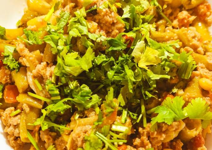 Recipe of Jamie Oliver Qeema Phalli